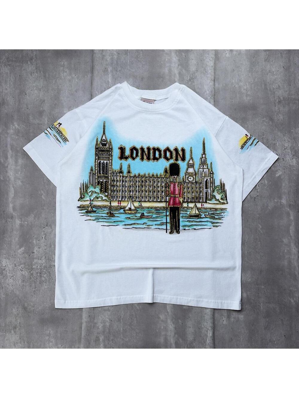 Vintage 90’s White Huntington Ridge London Graphic T-Shirt